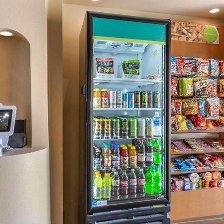 Comfort Suites Phoenix Airport Темпе Экстерьер фото
