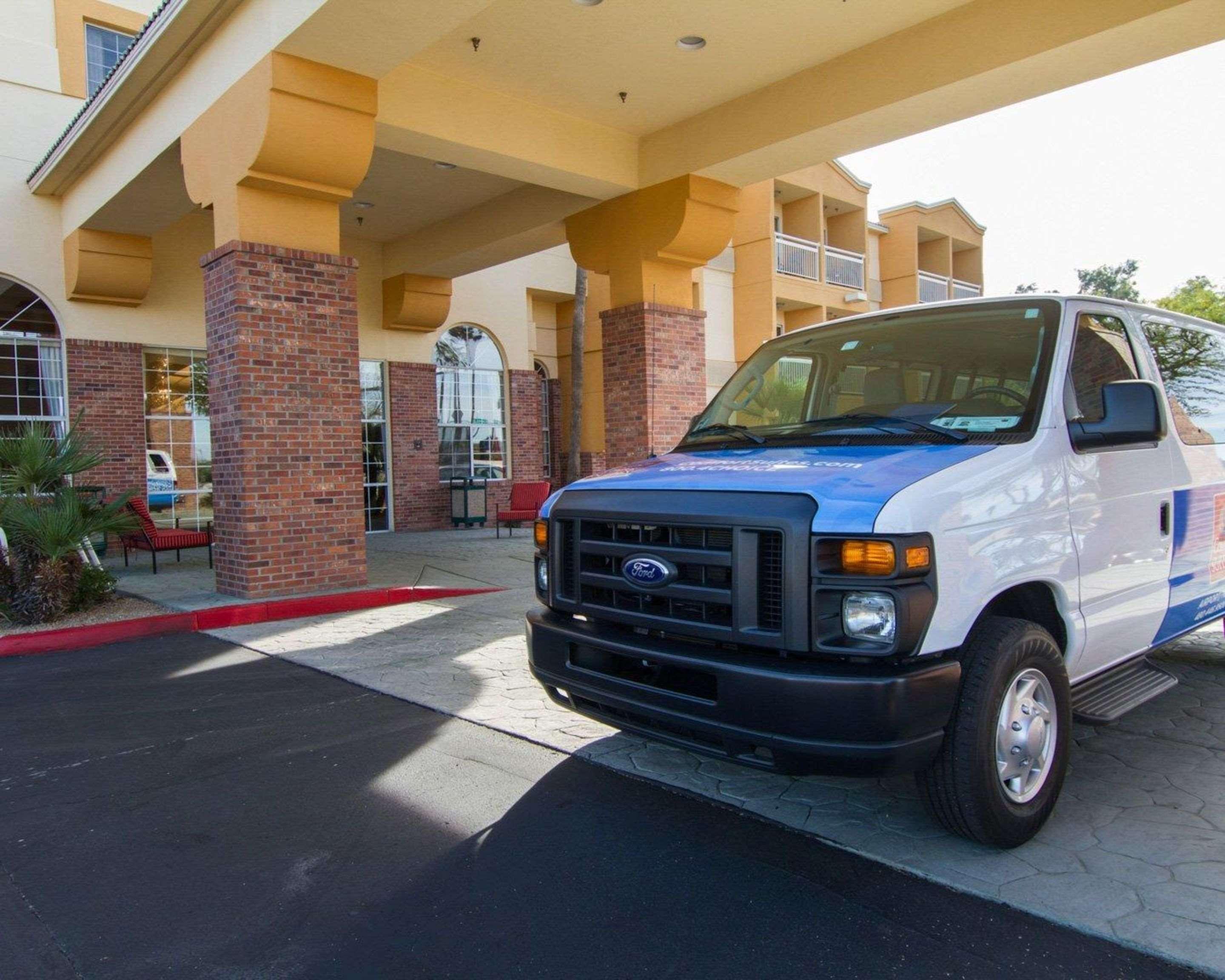 Comfort Suites Phoenix Airport Темпе Экстерьер фото