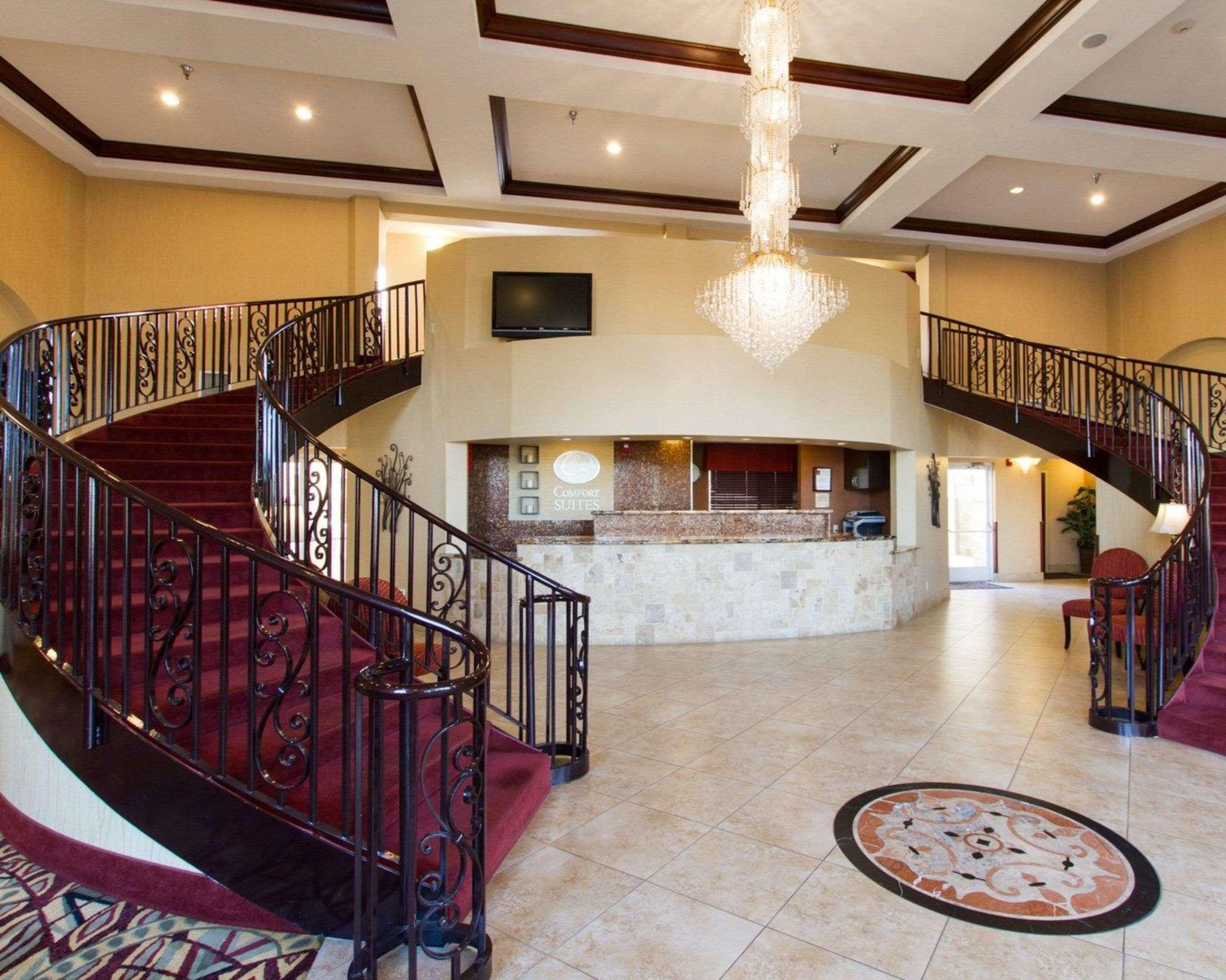 Comfort Suites Phoenix Airport Темпе Экстерьер фото