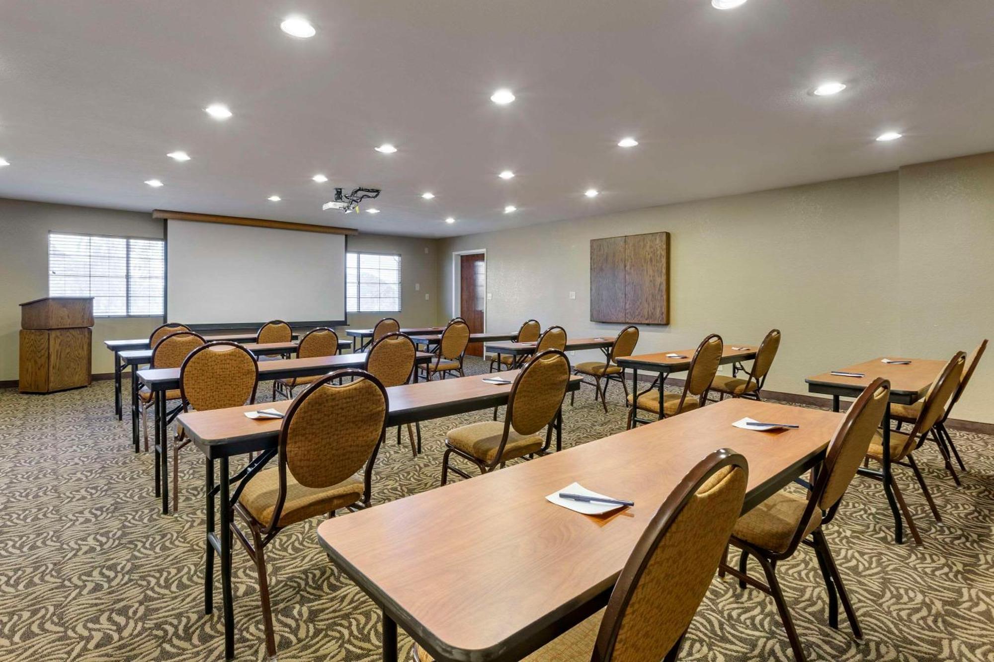 Comfort Suites Phoenix Airport Темпе Экстерьер фото