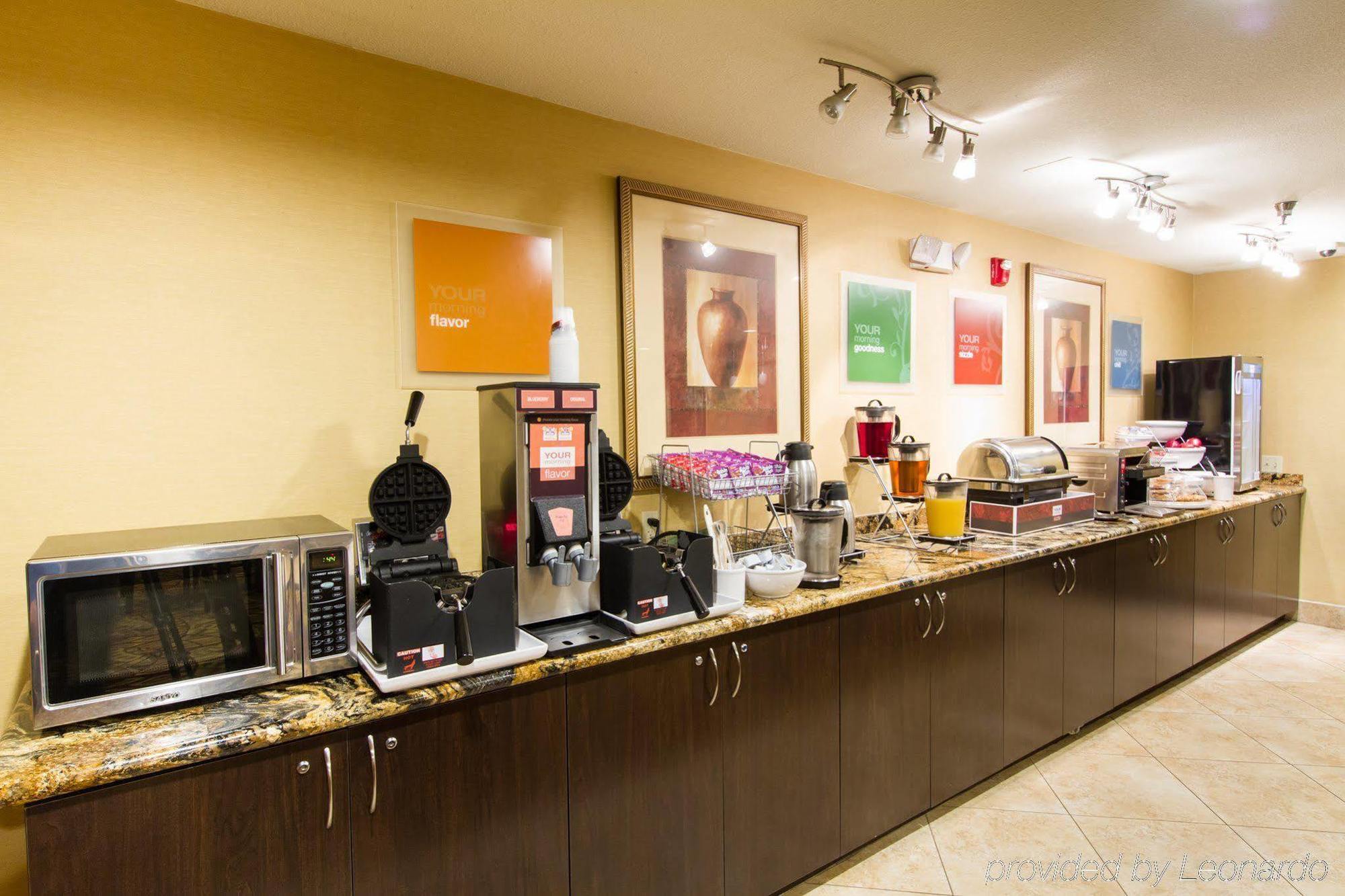 Comfort Suites Phoenix Airport Темпе Экстерьер фото