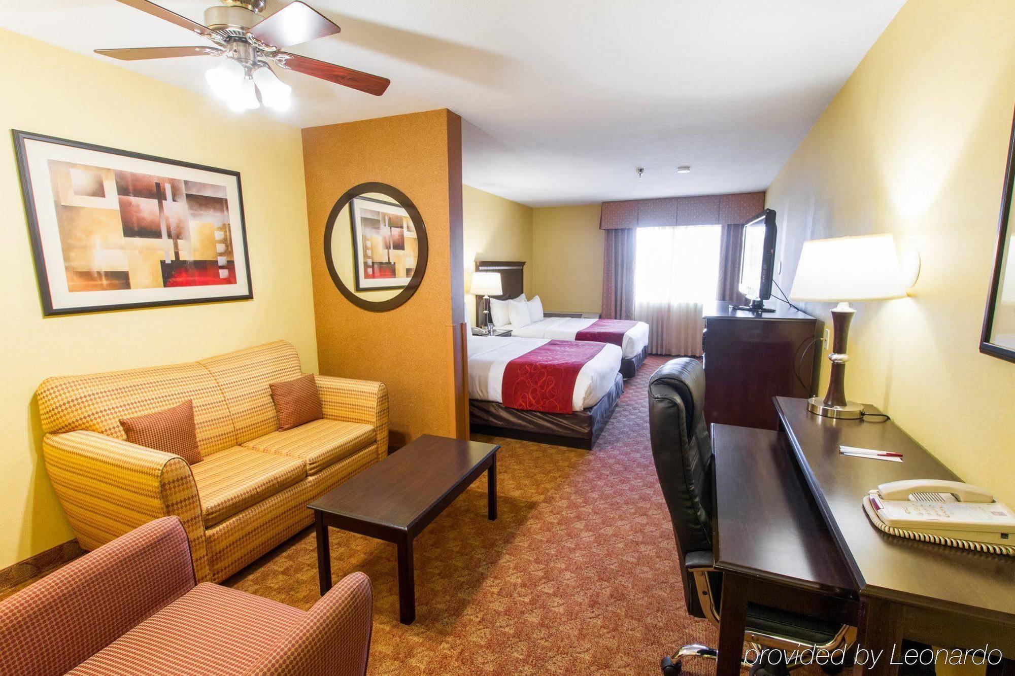 Comfort Suites Phoenix Airport Темпе Экстерьер фото